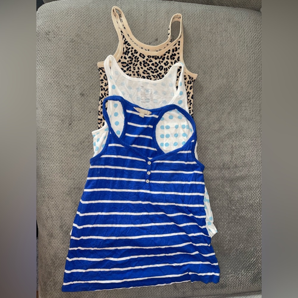 3 Tank Tops Cherokee, Gap, Banana Republic